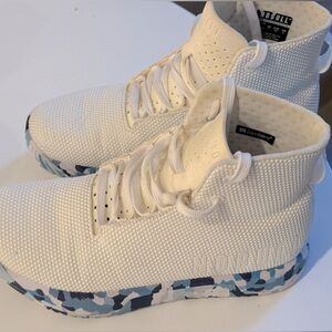 NOBULL Strength Training high tops- like new- size 7.5 women’s